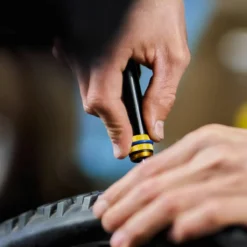 Lezyne Tubeless Insert Kit Für Lenker -Bike Geschaft lezyne tubeless insert kit 2021 3074981 g